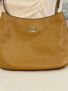 Coach Coach Penelope Leather Shoulder Bag Silver Hardware EUC